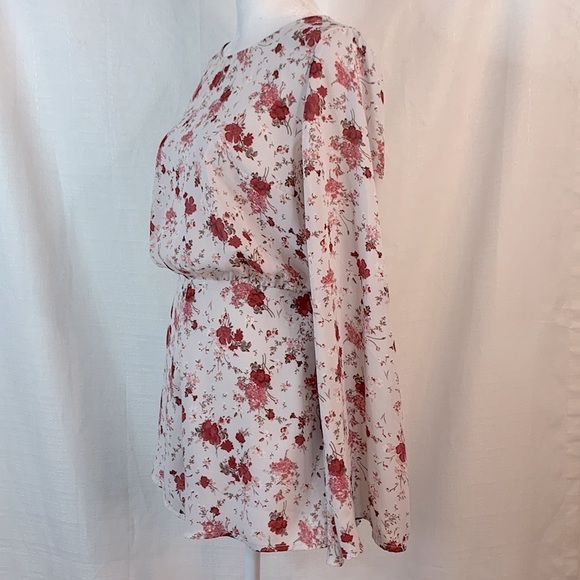 Forever 21 Pink Open Back Floral Romper with Bell Sleeve - Picture 9 of 16